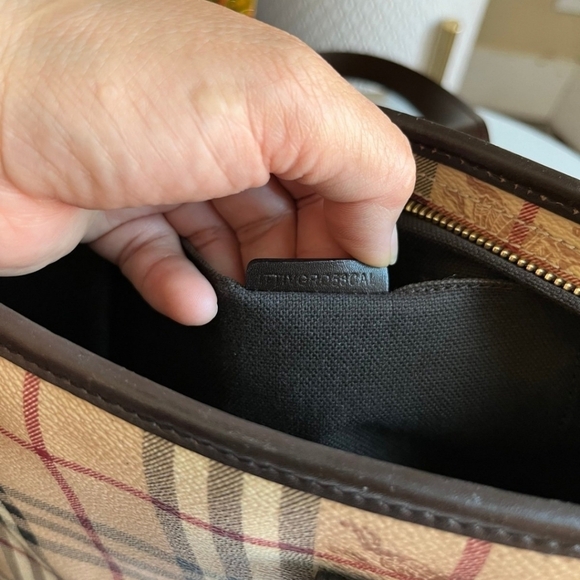 🔹️ BURBERRY🔹️ Vintage shoulder BAG (REPLACEMENT STRAPS) ✨️🤎 - Picture 10 of 14